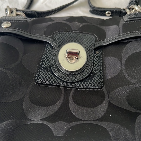 Black Coach purse - Picture 2 of 11